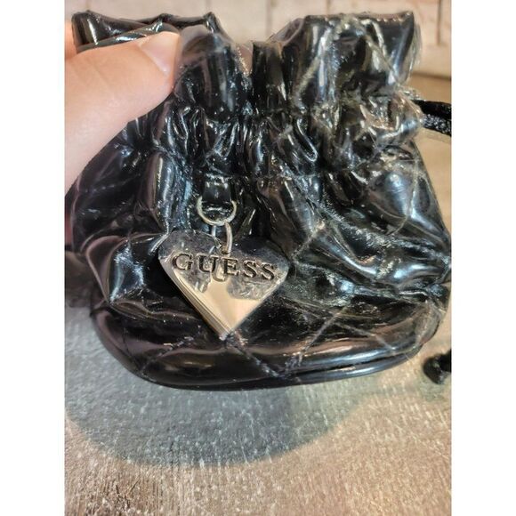 Mini guess black pull string bag heart accessory - Picture 2 of 6